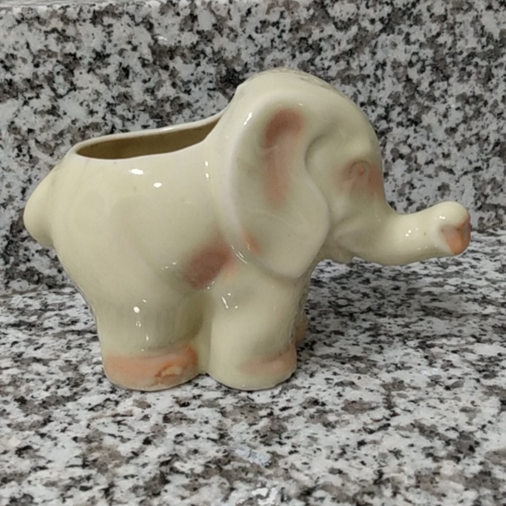 ⭐Japanese Porcelain Elephant
